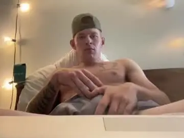 Chaturbate Sex Cam of thatbro223