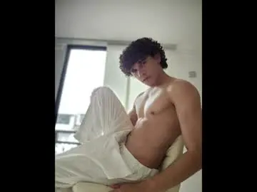 Chaturbate Adult Video Chat of tom_blue10
