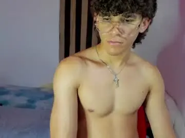 Chaturbate Sex Cam of tom_blue10