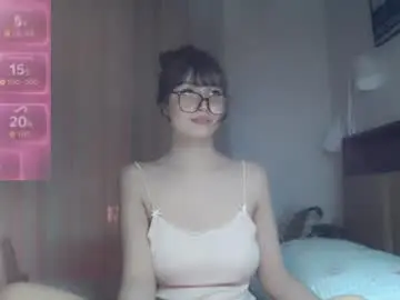 Chaturbate Live Sex Cam of expensive_candyx