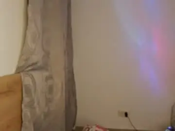 Chaturbate Live Sex of kiaraluxe_17
