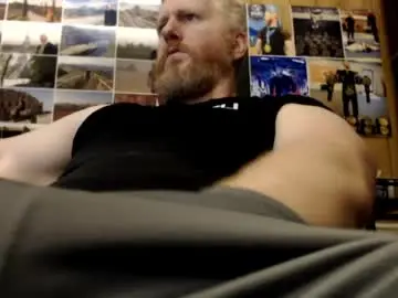 Chaturbate Live Sex Cam of redhead4fun