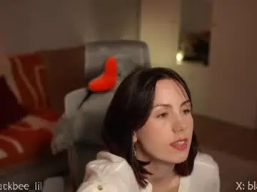 Chaturbate Sex Chat of _blackbee_