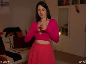 Chaturbate Free Live Porn of _blackbee_