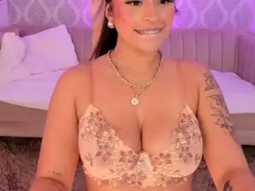 Chaturbate Best Webcam of nikki_rousmel
