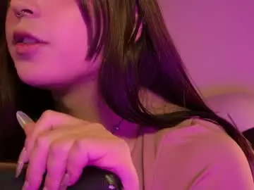 Chaturbate Live Sex Cam of yuri_stars