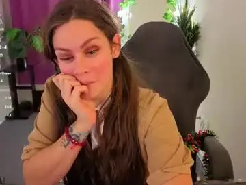 Chaturbate Adult Video Chat of datsi_benson