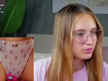 Chaturbate Sex Cam of shei1a_shy