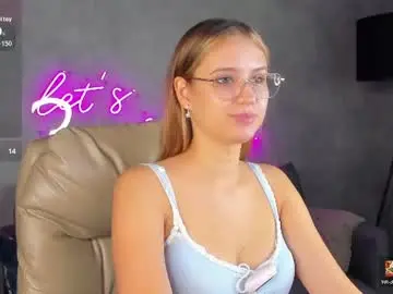 Chaturbate Free Porn Cam of shei1a_shy