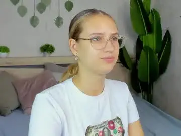 Chaturbate Sex Chat of shei1a_shy