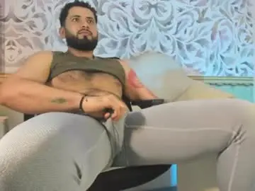 Chaturbate Live Sex Cam of bear_mao_