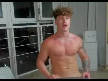 Chaturbate Live Sex Cam of ed_hooligan