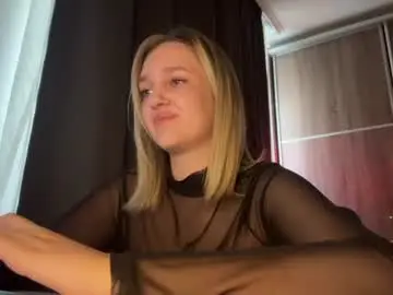Chaturbate Live Sex Cam of kiramoon_8