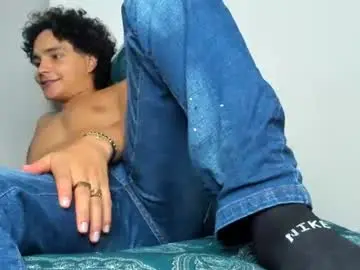 Chaturbate Live Sex of master_dominant_777