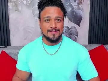 Chaturbate Live Sex Cam of mike_estevess