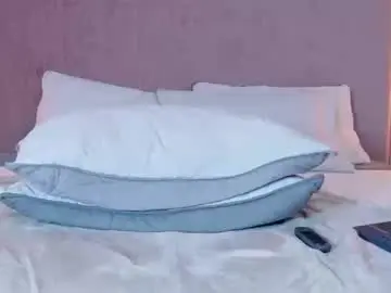 Chaturbate Live Sex Cam of busty_zay