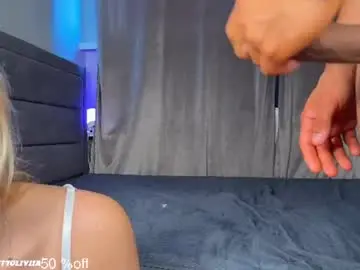 Chaturbate Live Porn of leo_kitty