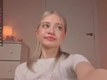 Chaturbate Free Porn Cam of lunarr_kitten