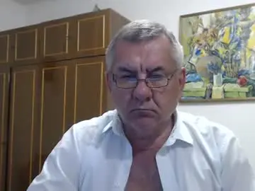 Chaturbate Watch Live Sex Cams of machomale3