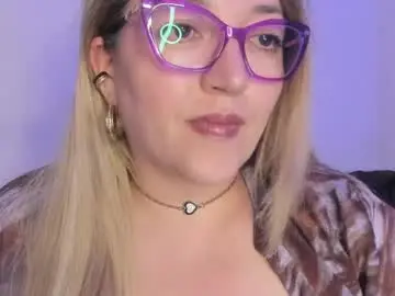 Chaturbate Sex Chat of naty__mature_