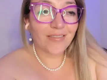 Chaturbate Sex Chat of naty__mature_