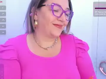 Chaturbate Sex Chat of naty__mature_