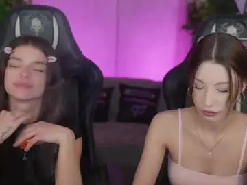 Chaturbate Free Porn Cam of bright_diamonds_054