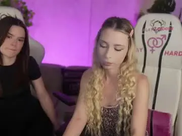 Chaturbate Live Sex Cam of bright_diamonds_054