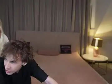 Chaturbate Live Porn of bright_diamonds_054