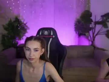Chaturbate Nude Webcam of bright_diamonds_054