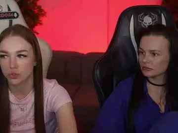 Chaturbate Live Sex Cam of bright_diamonds_054