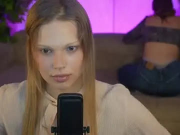 Chaturbate Free Porn Cam of bright_diamonds_054