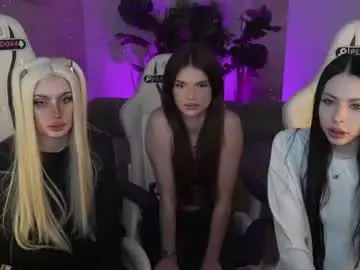 Chaturbate Free Live Porn of bright_diamonds_054