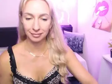 Chaturbate Watch Live Sex Cams of cute_smile_shy
