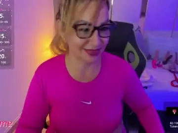 Chaturbate Best live sex cam show of gisela27