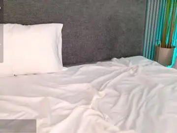 Chaturbate Free Live Porn of harmonybabe_