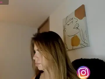 Chaturbate Live Sex Cam of mariadanielasanchez