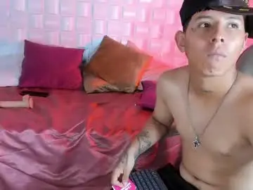 Chaturbate Live Porn of sheylan_jaicob
