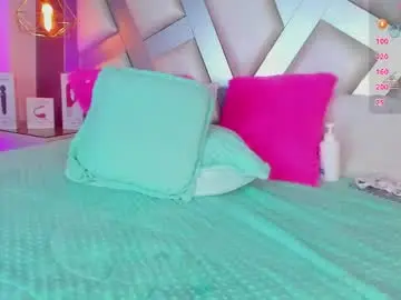 Chaturbate Live Sex Cam of amber_villalobos