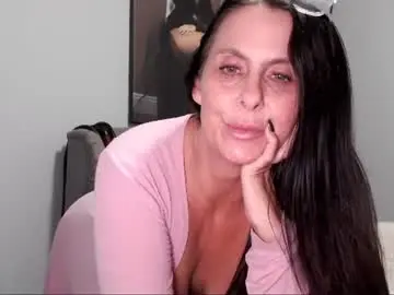 Chaturbate Best live sex cam show of curvymodelmilf