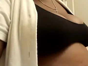 Chaturbate Live Sex Cam of dadeesqtpieluvsu