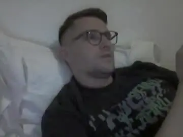 Chaturbate Private Sex Chat of hardboylovemilfmoom