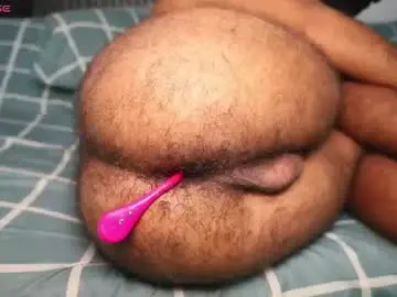 Chaturbate Sex Cam of little_bear00