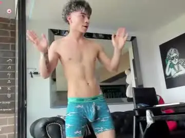 Chaturbate Watch Live Sex Cams of pretur_crubaa