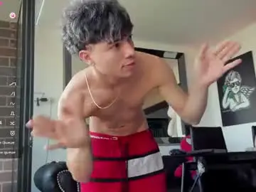 Chaturbate Best live sex cam show of pretur_crubaa