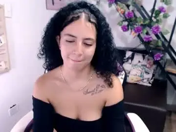 Chaturbate Free Live Porn of samantha2girl