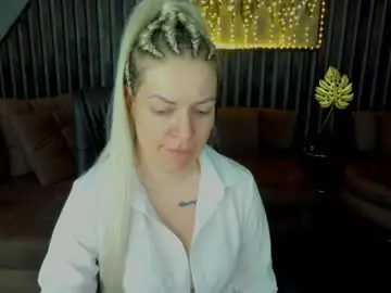 Chaturbate Adult Video Chat of anna_snow9