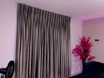 Chaturbate Best live sex cam show of emiilyy_parker_