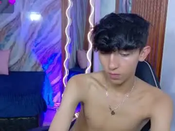 Chaturbate Live Sex Cam of ethann_tay1