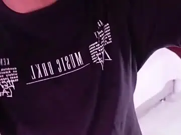 Chaturbate Live Sex Cam of jhoanleandro